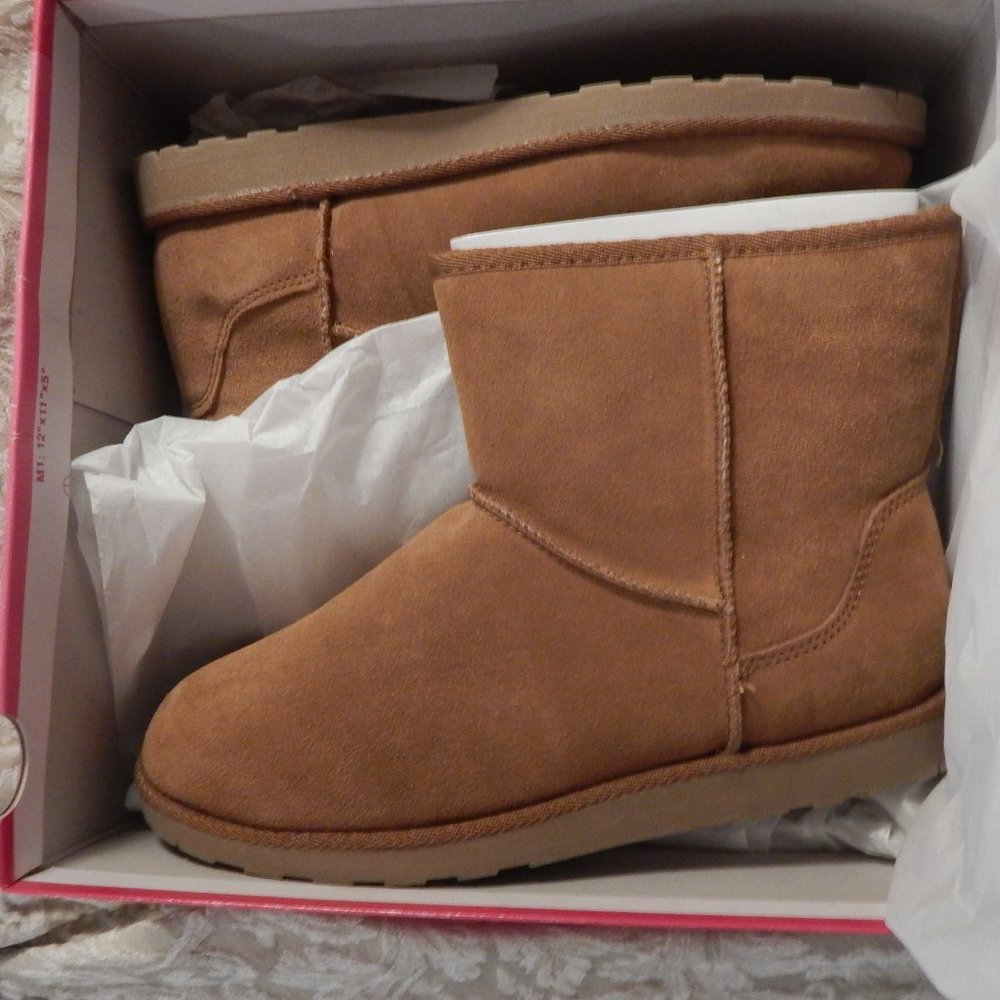 SO BRAND, genuine suede boots